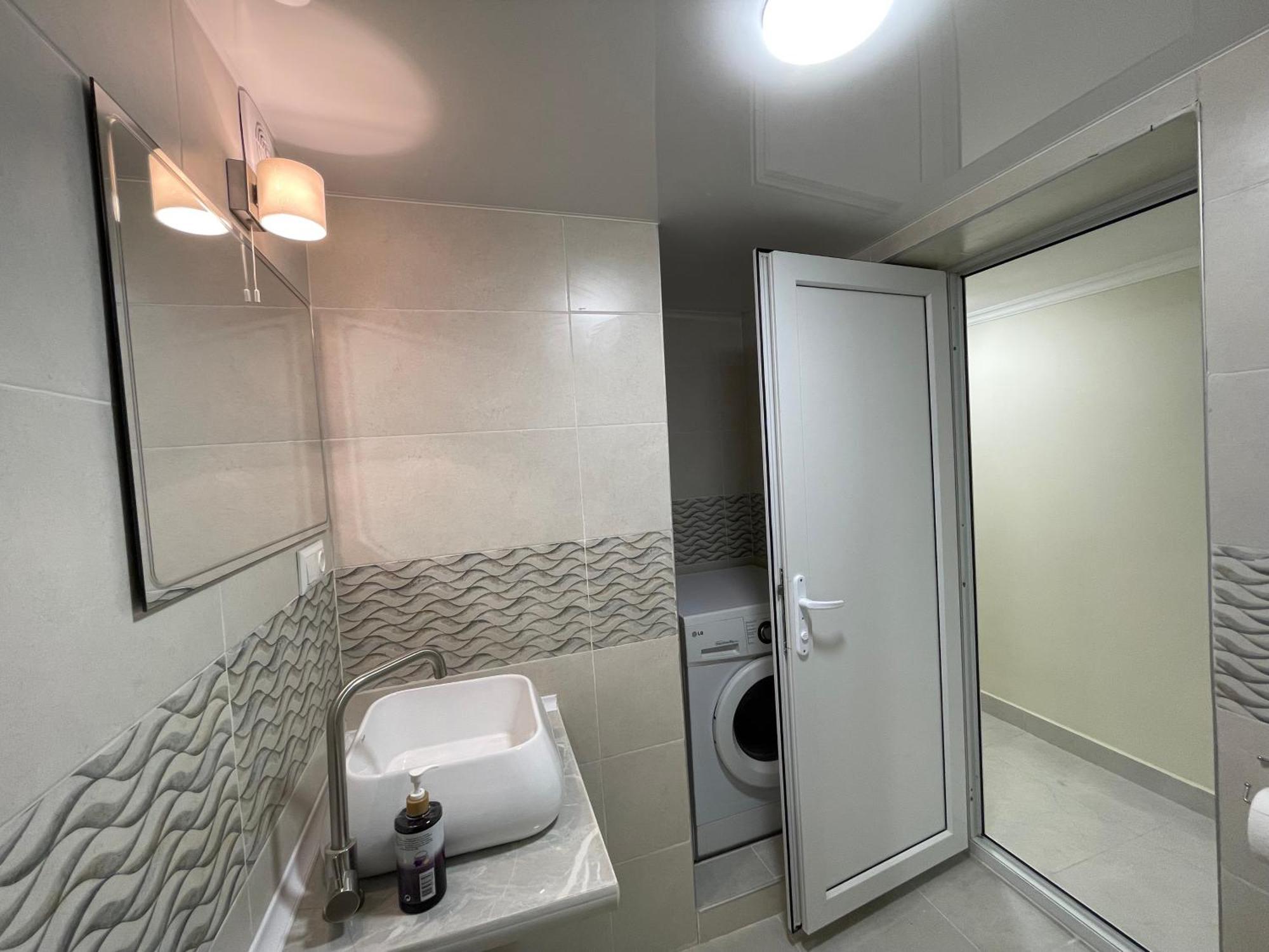 White Stones Apartment Kutaisi Ngoại thất bức ảnh